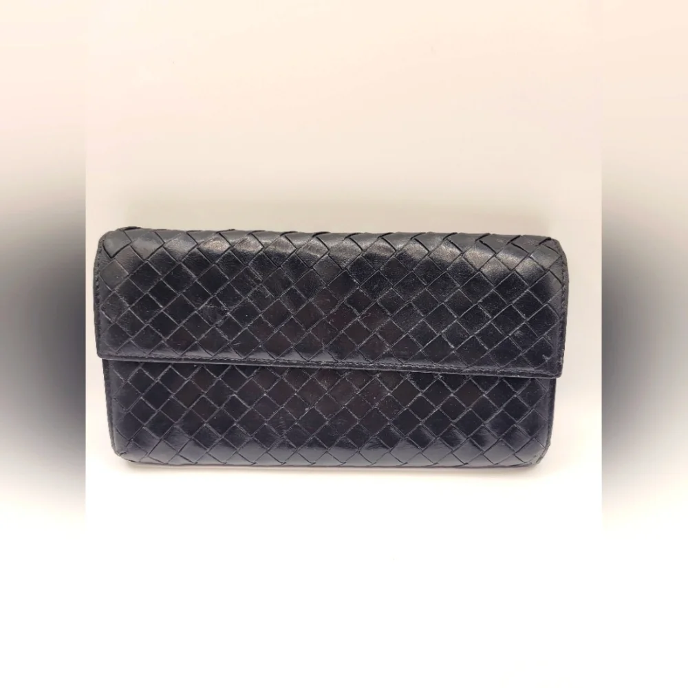 Bottega Veneta Women's Black Leather  Long Wallet